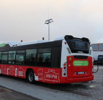 Tartu buss kleebistega